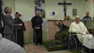 Papa Francesco in visita al carcere di Regina Coeli nel giorno del Giovedì Santo