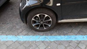 Strisce Blu