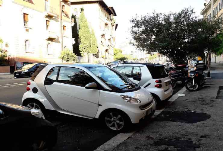Parcheggio selvaggio - Romait.it