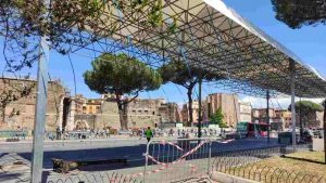 Lavori per parata 2 giugno in via dei Fori Imperiali