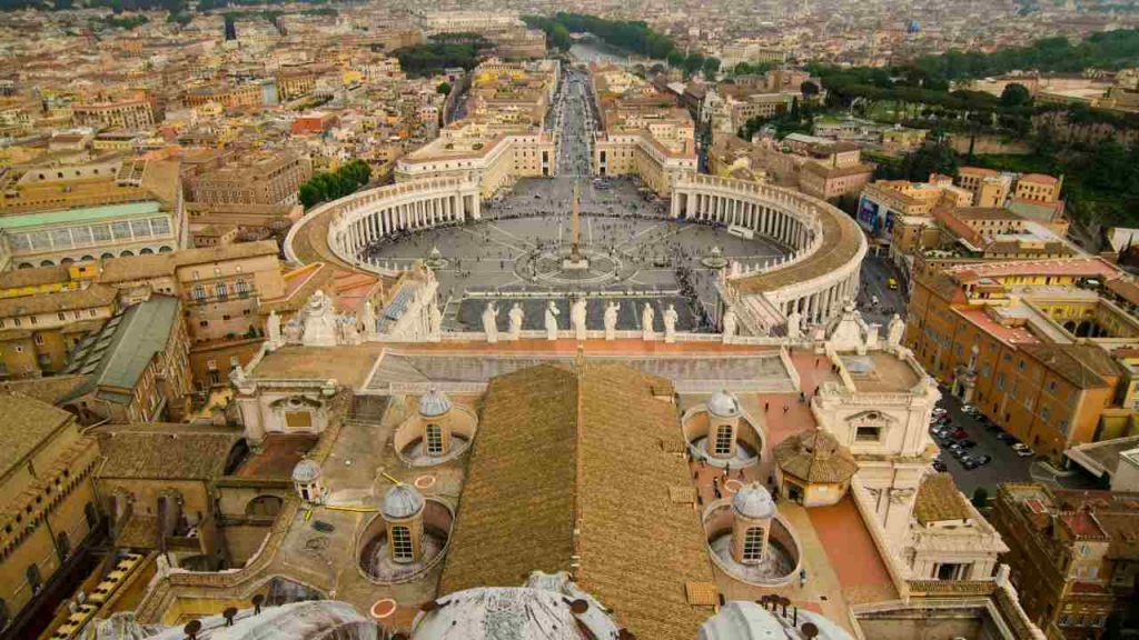 Scopri tutti i misteri del vaticano