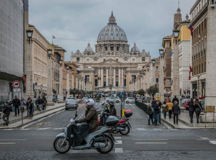 Scopri tutti i misteri del vaticano