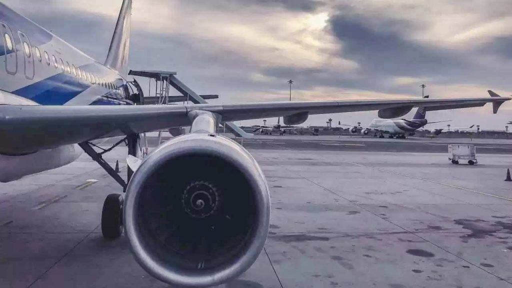 Aereo, aeroporto, pexels, ahmedmuntasir