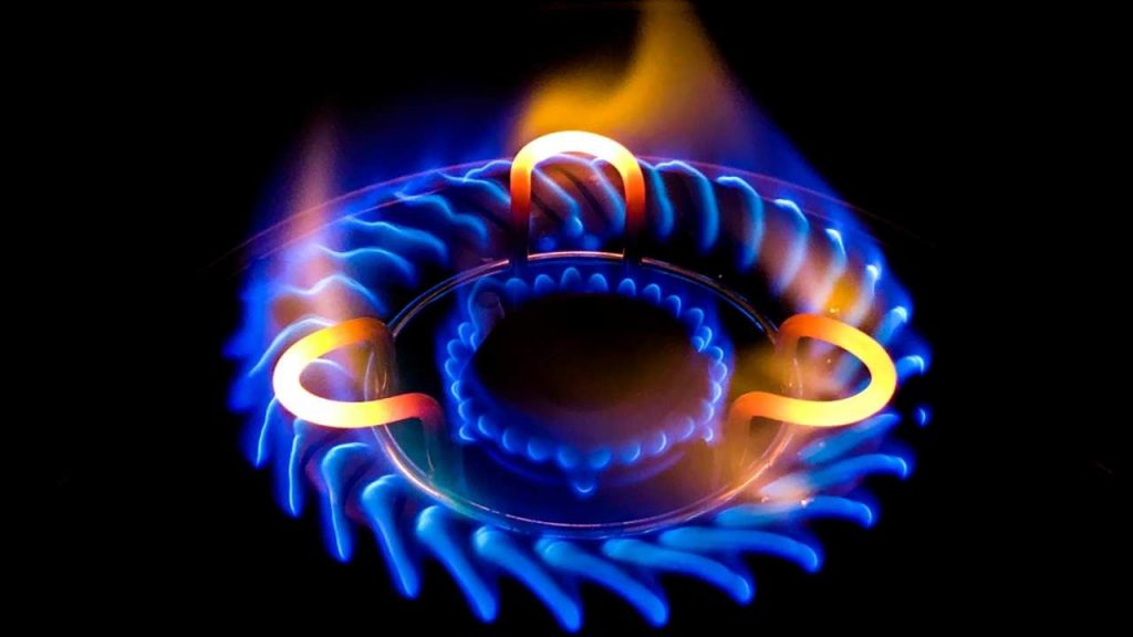 Gas