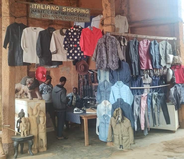 L’Italiano Shopping a Dschang, in Camerun, Africa