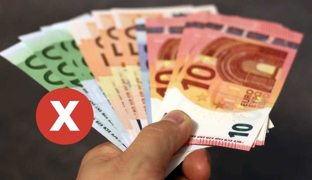 Rifiuto erogazione soldi