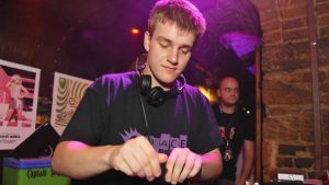 Dj Godzi