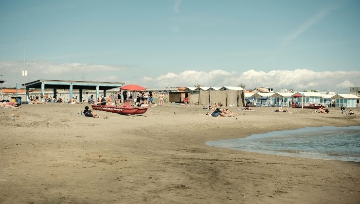 A Ostia esplode il caso