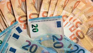 Banconote 20 euro e 50 euro