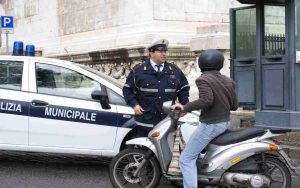 Posti di blocco ai varchi - - Romait.it