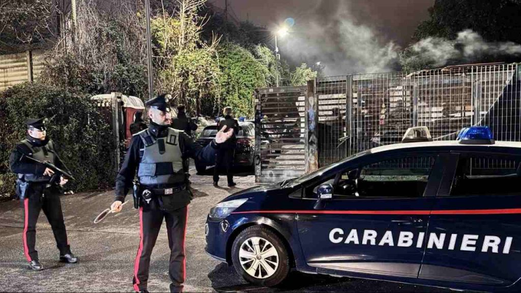 Carabinieri, blitz Campo Rom Via dei Gordiani