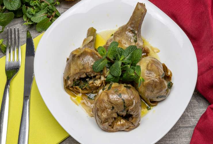 Carciofi alla romana