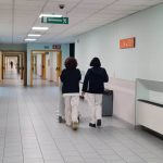 Infermiere in corsia ospedale