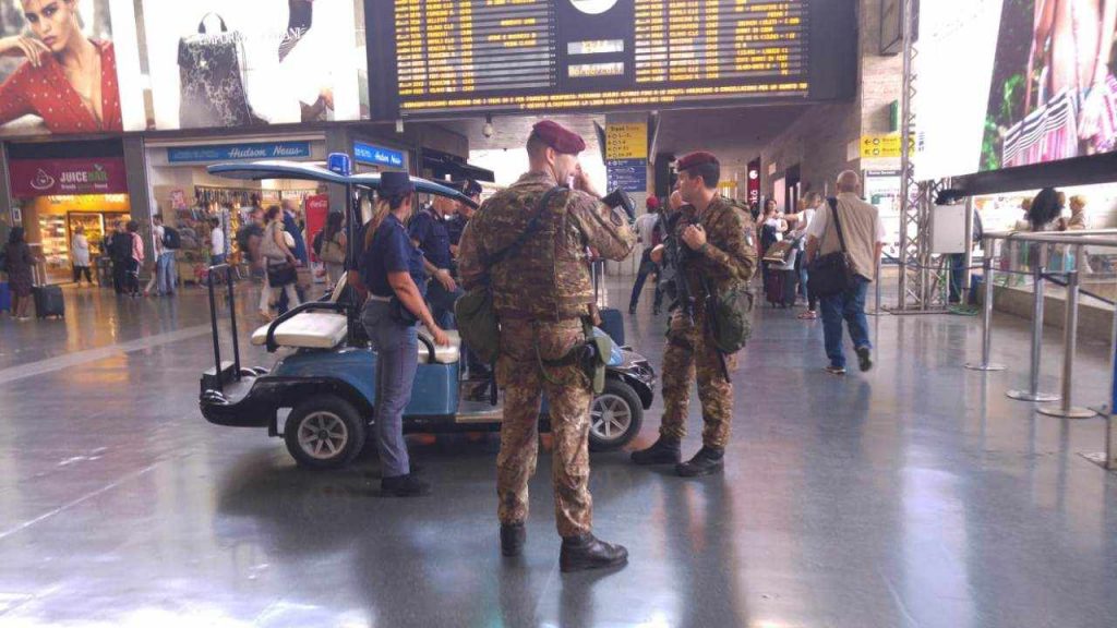 Militari alla stazione Termini
