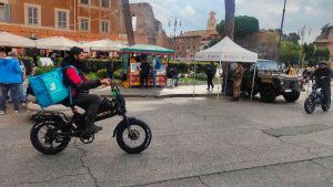 Biciclette al centro di Roma