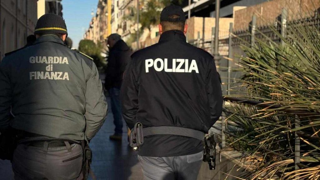 Guardia di Finanza e Polizia, controlli attività Roma