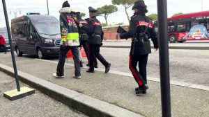 Termini, controlli dei Carabinieri