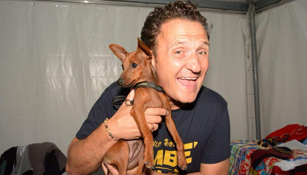 Enzo Salvi con cagnolino